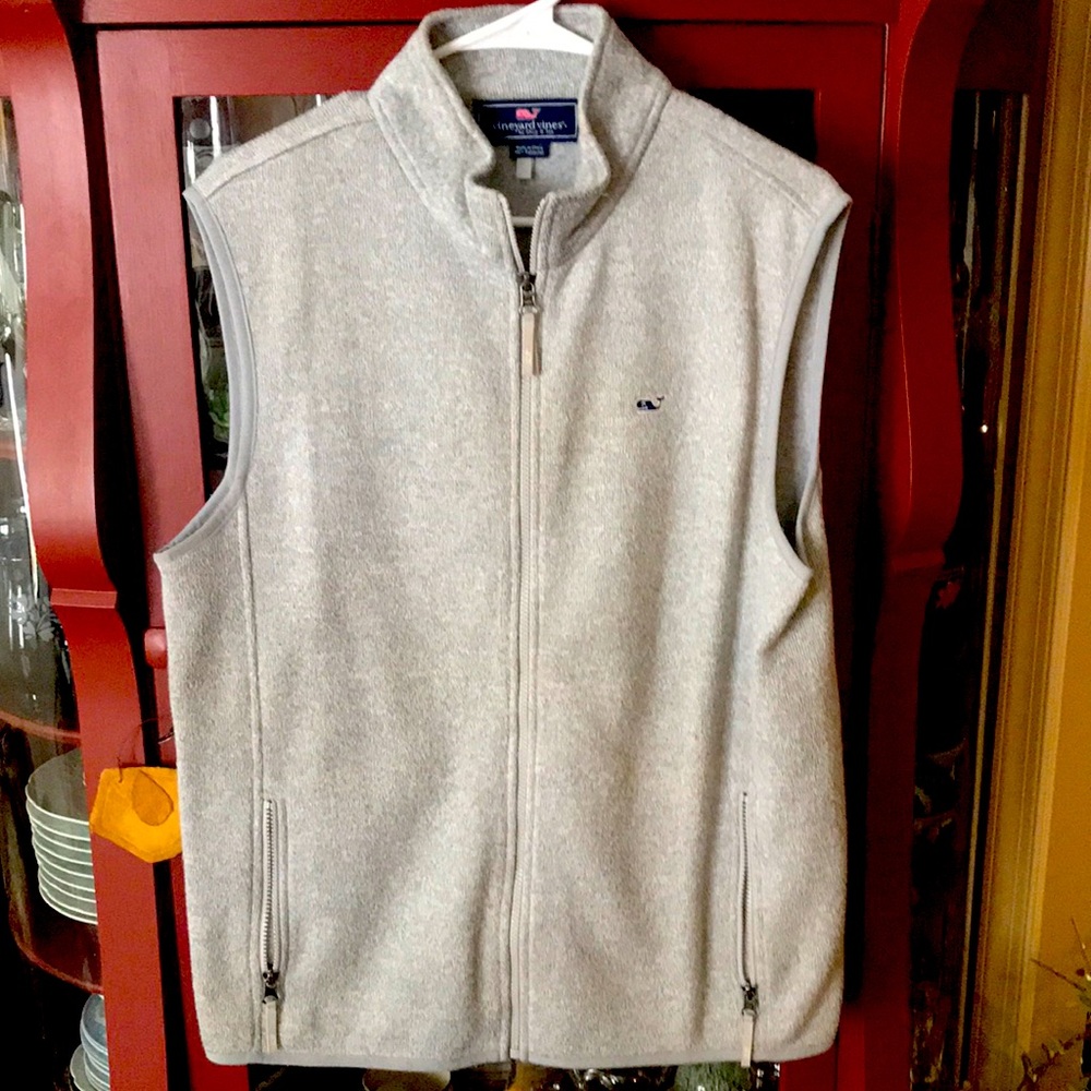 Men’s Vineyard Vines Vest (Medium)